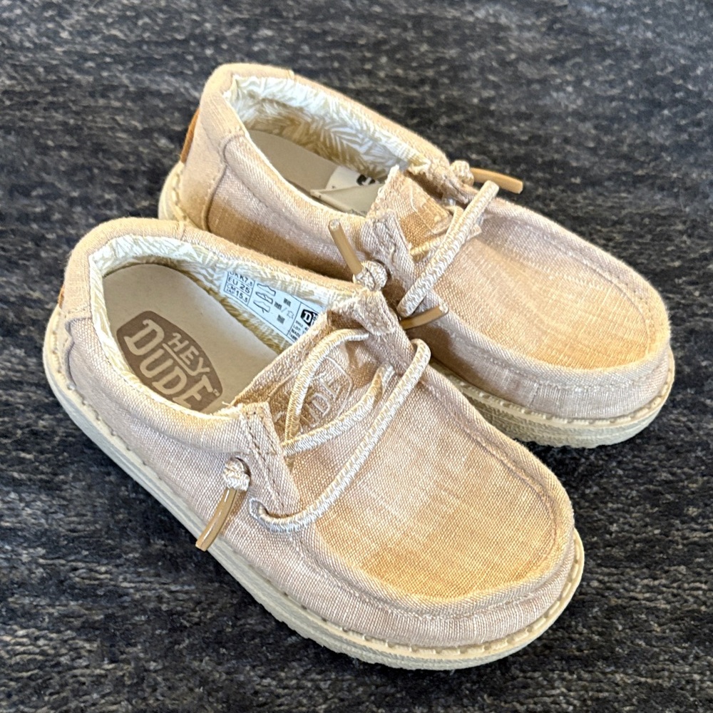 Hey Dude Kids Moccasins in Light Tan